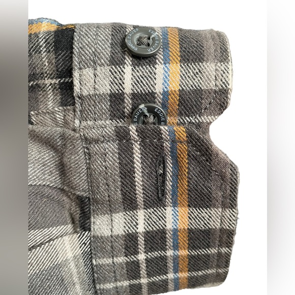 Eddie Bauer Shirt Men’s Classic Fit Long Sleeve Button Up Flannel Size L - Picture 9 of 13